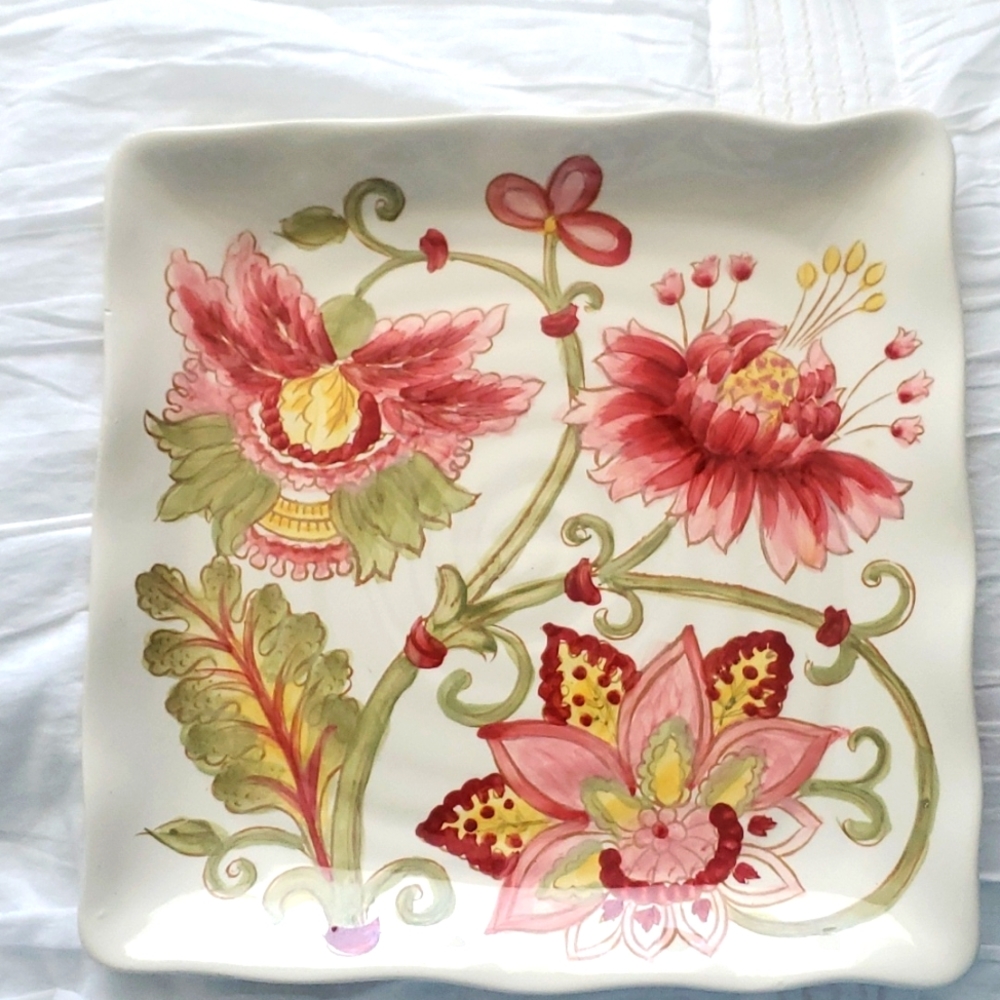 Coral Vanilla Chintzy plate